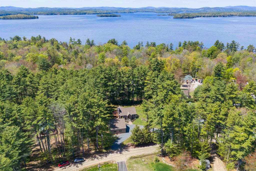 34 Tall Pine Road, Moultonborough, NH 03254