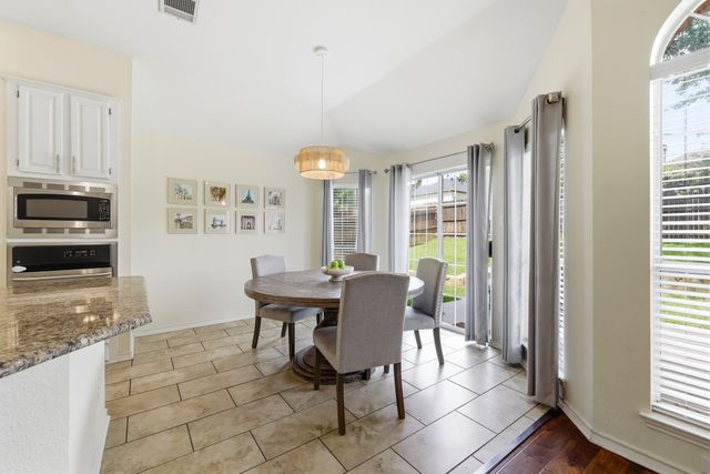 5305 Shadow Glen Drive, Grapevine, TX 76051