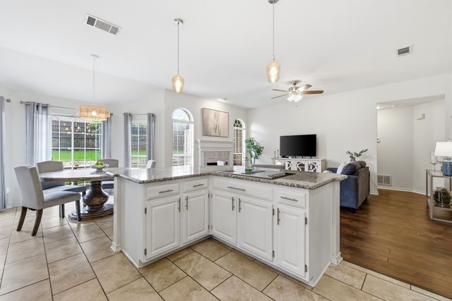 5305 Shadow Glen Drive, Grapevine, TX 76051