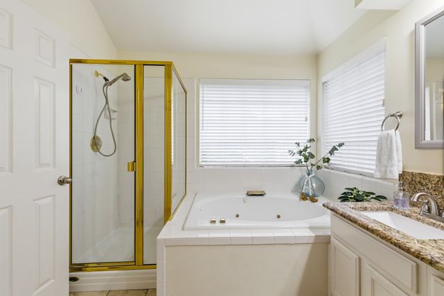 5305 Shadow Glen Drive, Grapevine, TX 76051