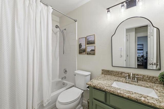 5305 Shadow Glen Drive, Grapevine, TX 76051