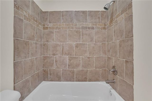 3228 Silver Lake Drive NE, Atlanta, GA 30319