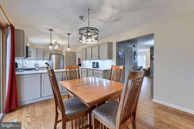 4 DUKE ST, New Freedom, PA 17349