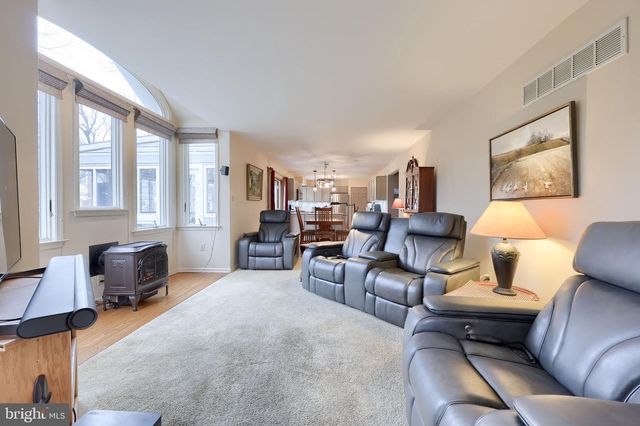 4 DUKE ST, New Freedom, PA 17349