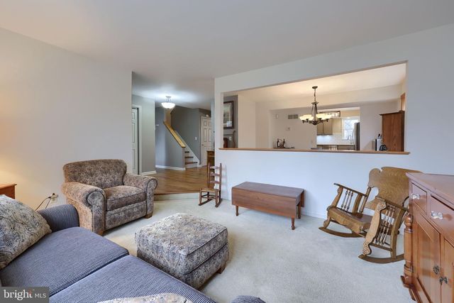 4 DUKE ST, New Freedom, PA 17349