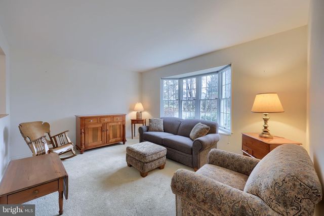 4 DUKE ST, New Freedom, PA 17349