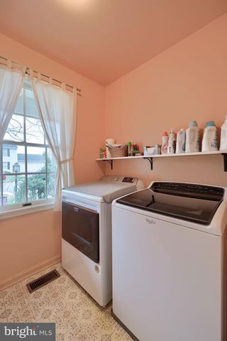 4 DUKE ST, New Freedom, PA 17349