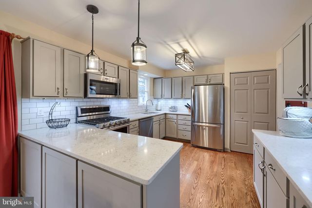 4 DUKE ST, New Freedom, PA 17349