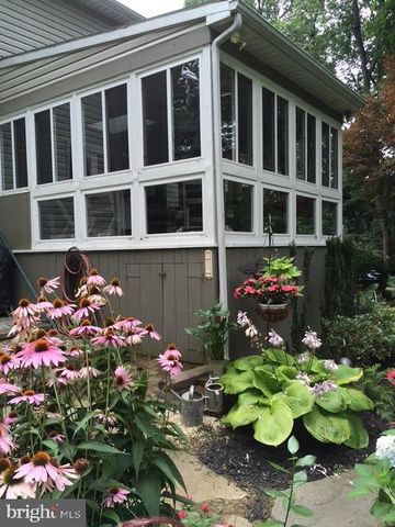 4 DUKE ST, New Freedom, PA 17349