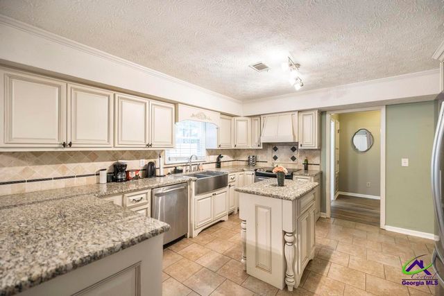 208 Shenandoah Trail, Warner Robins, GA 31088