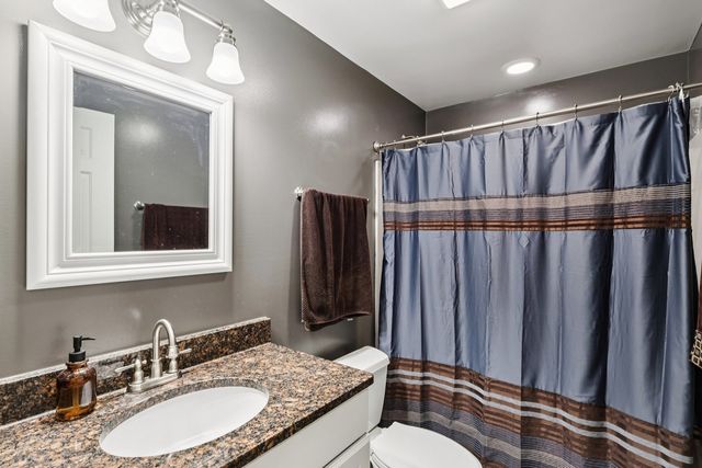 2904 Fox Knoll Court, Johnsburg, IL 60051