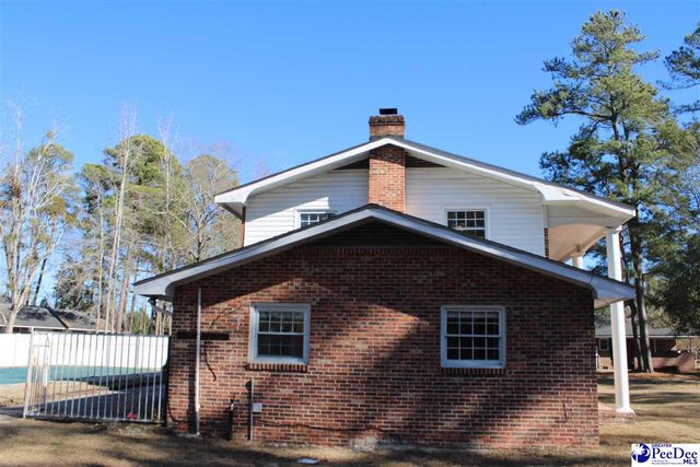 309 E Reaves Ave, Dillon, SC 29536