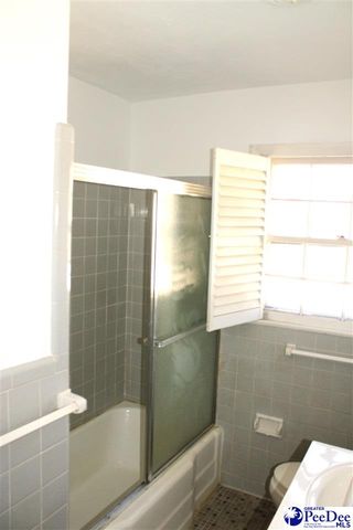 309 E Reaves Ave, Dillon, SC 29536