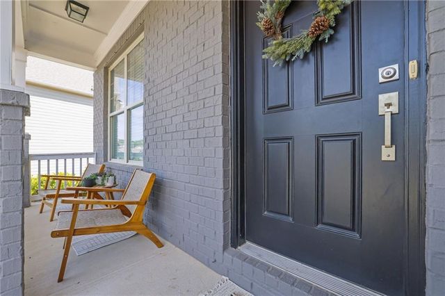 6808 New Fern Lane, Flowery Branch, GA 30542