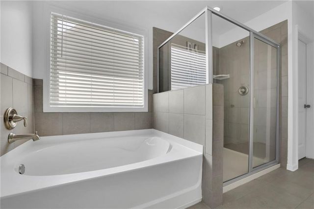 6808 New Fern Lane, Flowery Branch, GA 30542