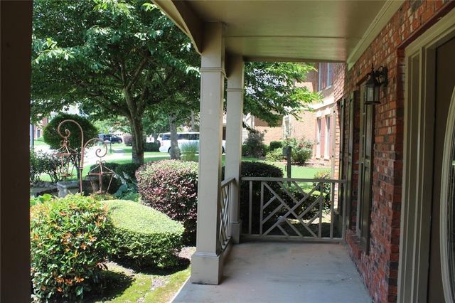 1525 Woodpoint Way, Lawrenceville, GA 30043