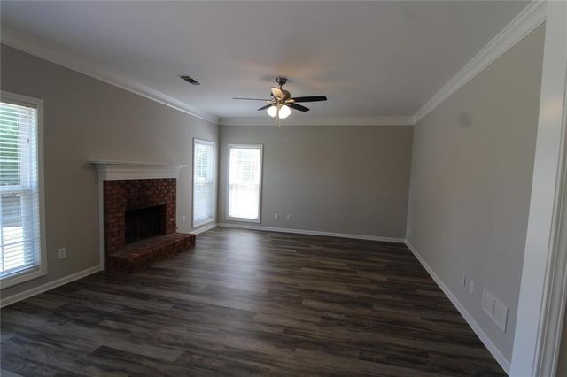 1525 Woodpoint Way, Lawrenceville, GA 30043