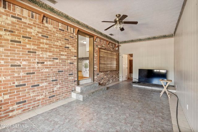 101 S OAKRIDGE Avenue, Green Cove Springs, FL 32043