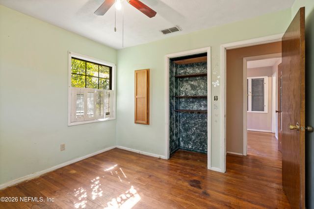 101 S OAKRIDGE Avenue, Green Cove Springs, FL 32043