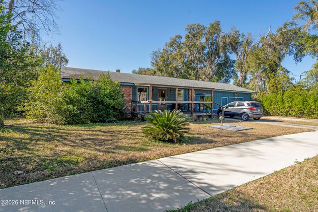 101 S OAKRIDGE Avenue, Green Cove Springs, FL 32043