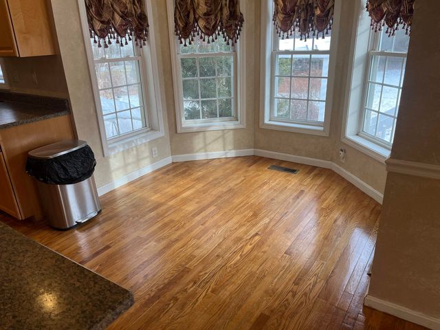 10 Checkerberry Lane, Londonderry, NH 03053