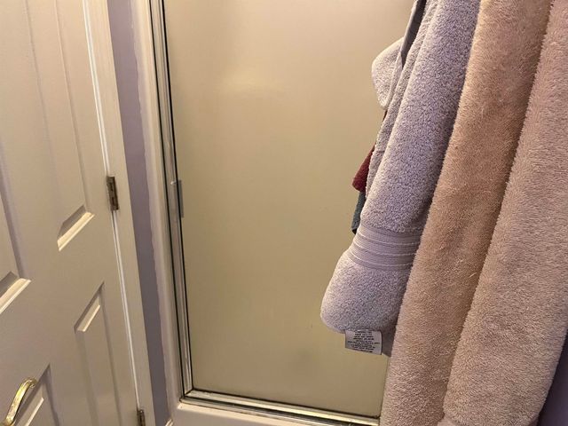 10 Checkerberry Lane, Londonderry, NH 03053