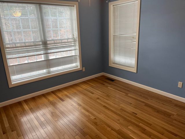 10 Checkerberry Lane, Londonderry, NH 03053