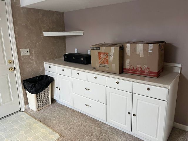 10 Checkerberry Lane, Londonderry, NH 03053