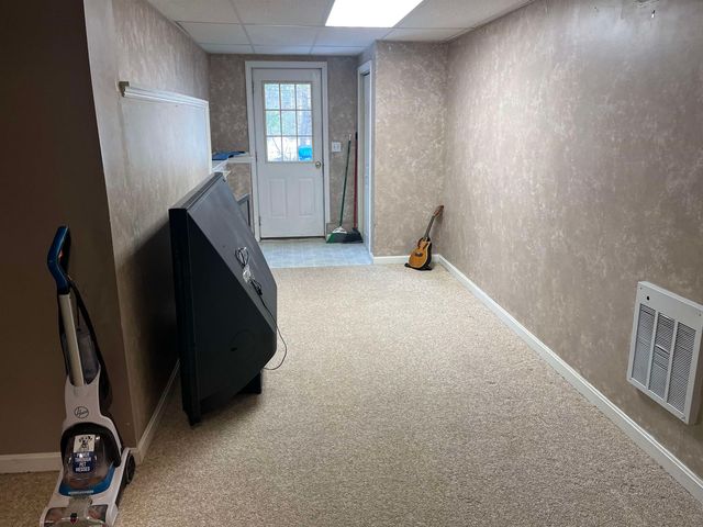 10 Checkerberry Lane, Londonderry, NH 03053