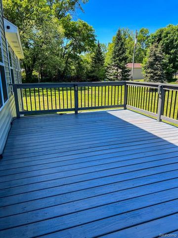 11236 Chyna Run, Davisburg, MI 48350