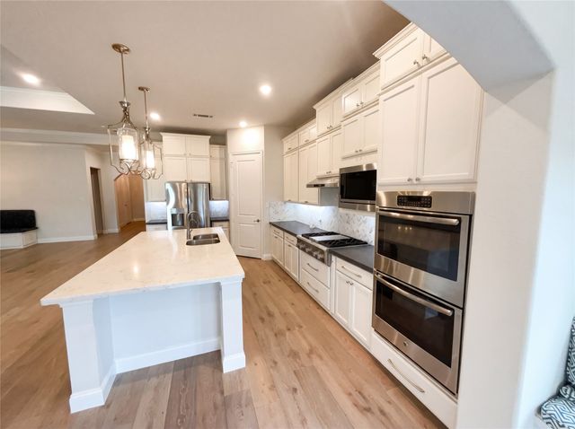 2712 Waterford, The Colony, TX 75056