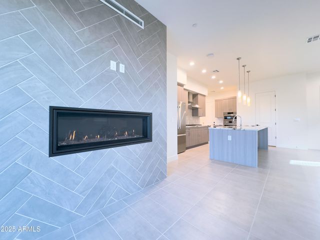 1 EASY Street 7, Carefree, AZ 85377