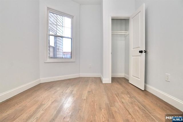 41 Arlington Avenue, Jersey City, NJ 07305