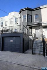 41 Arlington Avenue, Jersey City, NJ 07305