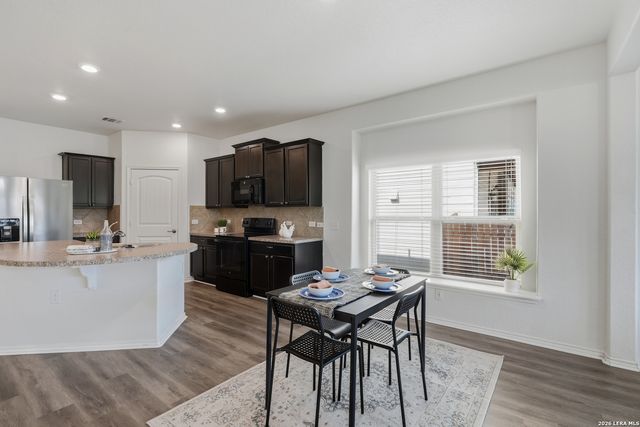 5715 Cielo Rnch, San Antonio, TX 78218