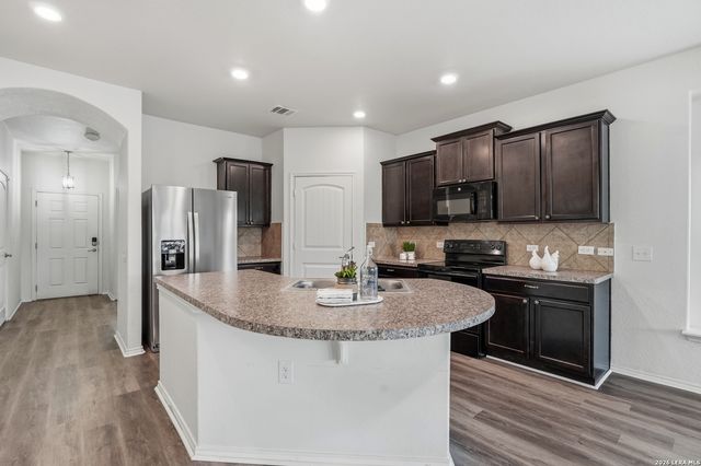 5715 Cielo Rnch, San Antonio, TX 78218