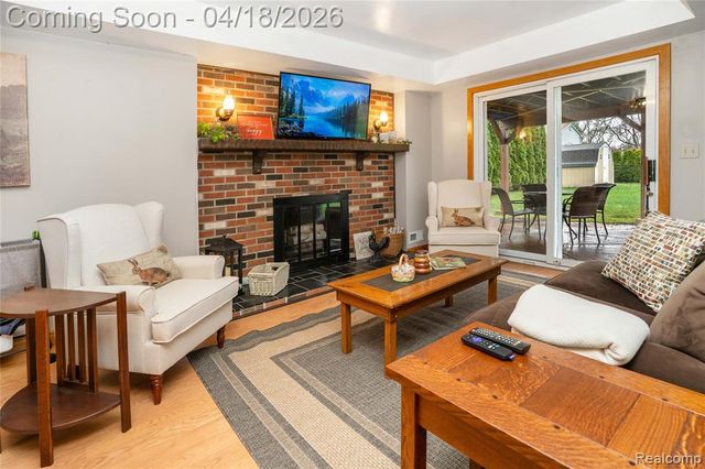 23643 Nilan Drive, Novi, MI 48375