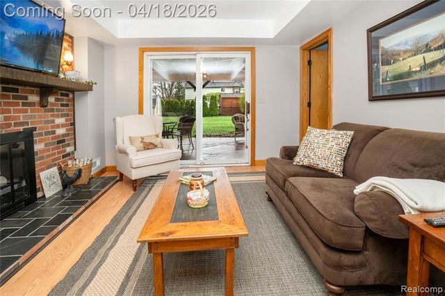 23643 Nilan Drive, Novi, MI 48375