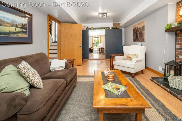 23643 Nilan Drive, Novi, MI 48375