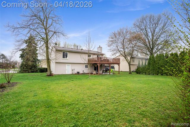 23643 Nilan Drive, Novi, MI 48375