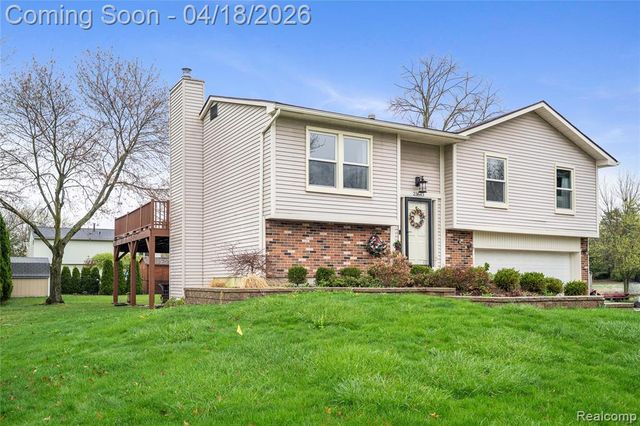 23643 Nilan Drive, Novi, MI 48375