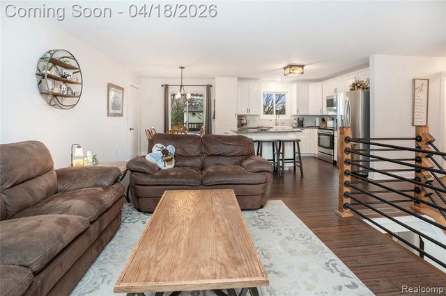 23643 Nilan Drive, Novi, MI 48375
