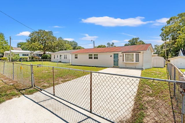 2418 Park St., North Myrtle Beach, SC 29582