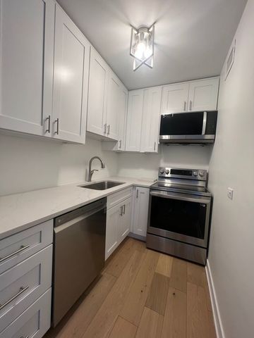 1550 N LAKE SHORE Drive 2F, Chicago, IL 60610