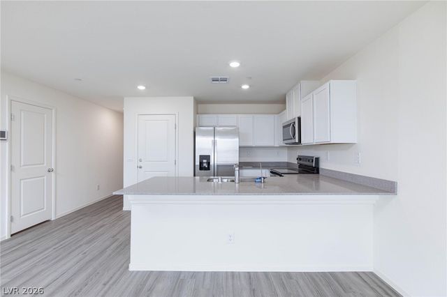 6061 Amaryllis Falls Street, North Las Vegas, NV 89081