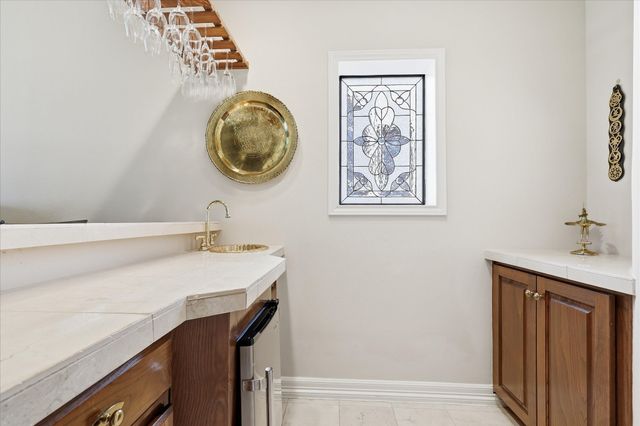 5909 Club Hill Place, Dallas, TX 75248