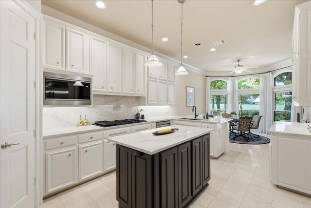 5909 Club Hill Place, Dallas, TX 75248