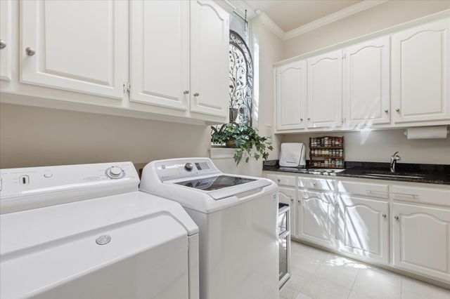 5909 Club Hill Place, Dallas, TX 75248