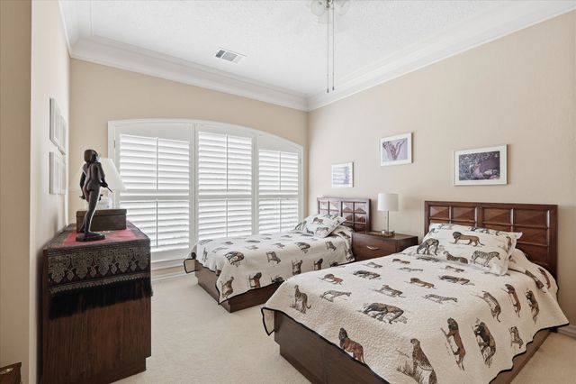5909 Club Hill Place, Dallas, TX 75248