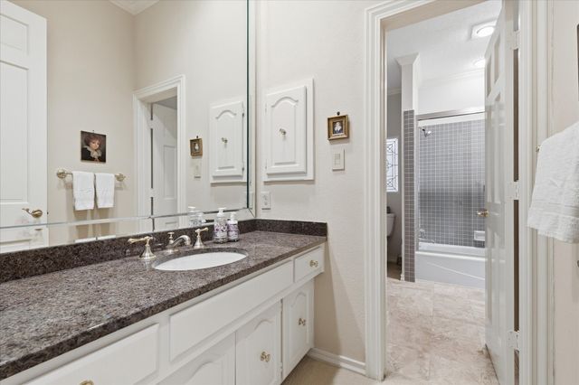 5909 Club Hill Place, Dallas, TX 75248